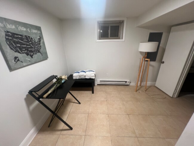 Building Photo - 4801 Oliver St