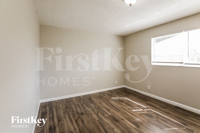 Building Photo - 2330 N 67th Ave