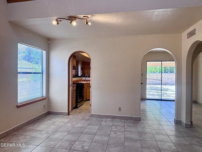 Building Photo - 11670 Rufus Brijalba Dr