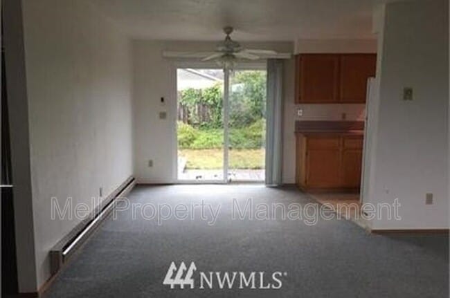 Building Photo - 1107 Thomas Ave