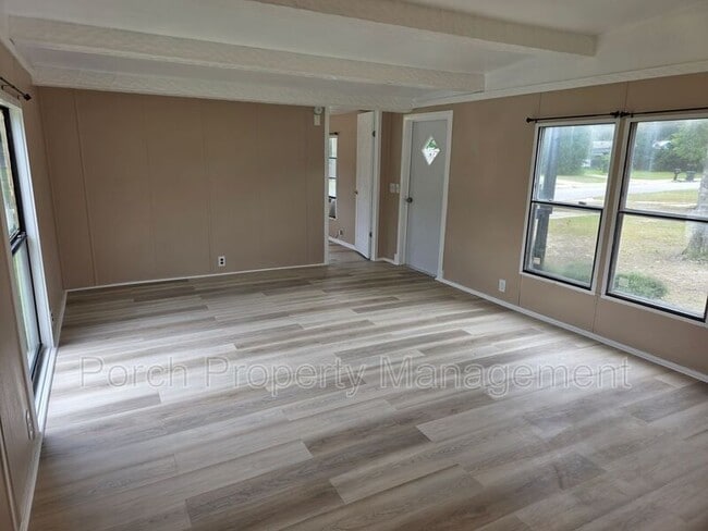 Building Photo - 1207 Mills Ave