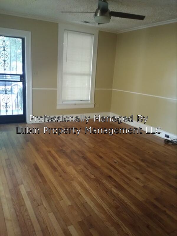 Building Photo - 897 Blythe St