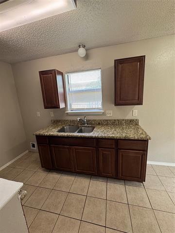 Building Photo - 922 Westover Dr