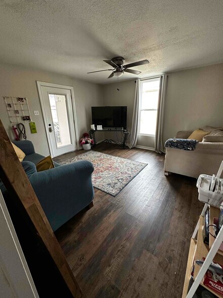 Building Photo - 796 W Tarleton St