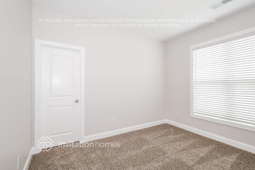 Building Photo - 143 Pine Eagle Dr