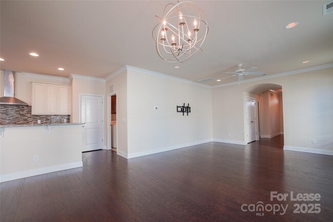 Building Photo - 6426 Hove Rd