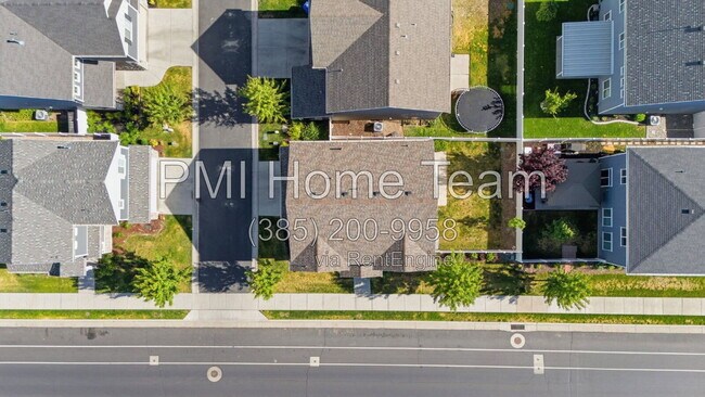 Building Photo - 1812 W Parkview Dr