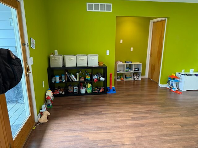 Family Room - 2715 Lookout Cir
