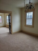 Building Photo - 128 N 11th St