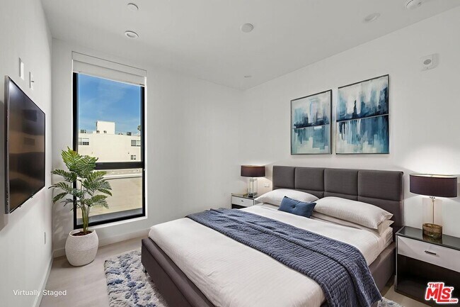 Building Photo - 3755 S Canfield Ave