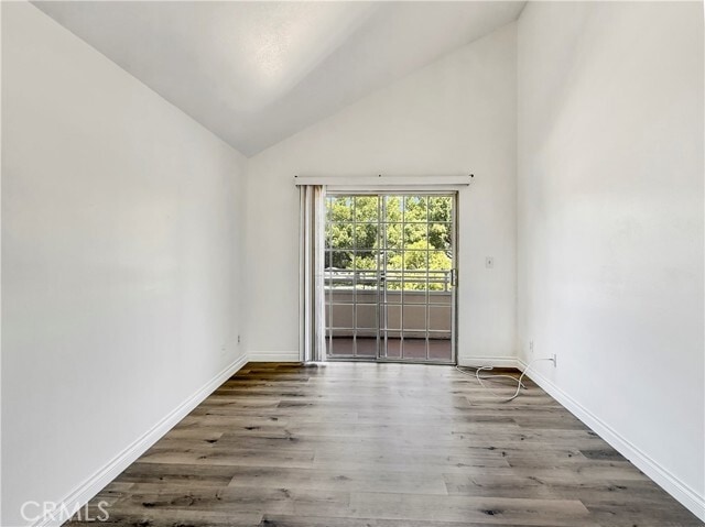Building Photo - 468 W Huntington Dr