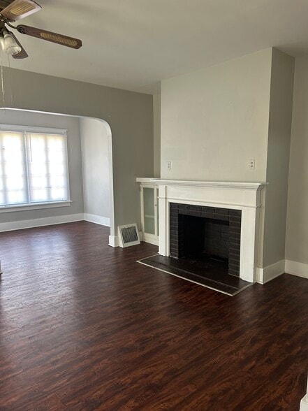 Building Photo - 2416 10th St NW