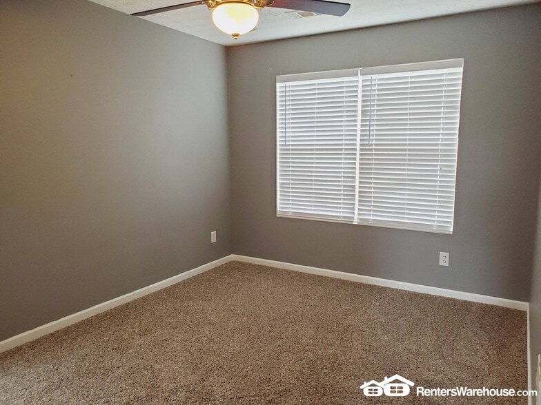 Building Photo - 3934 Cutler Donahoe Way