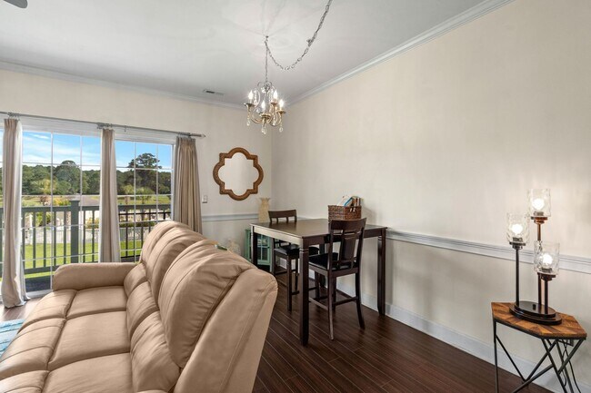 Building Photo - 4855 Carnation Cir