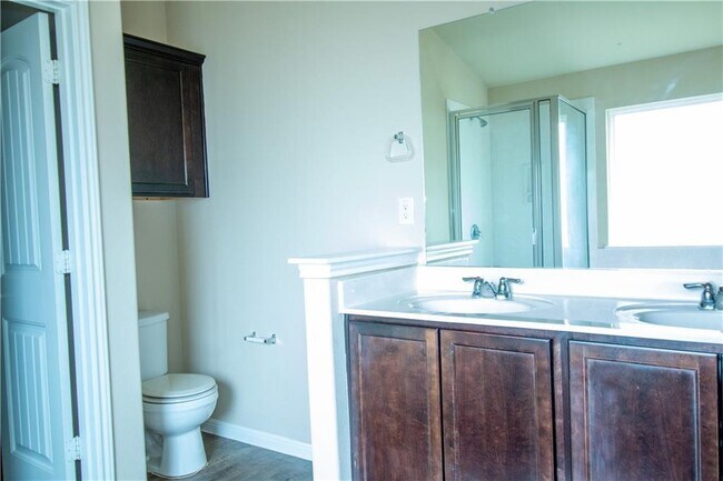 Building Photo - 142 Leon River Loop