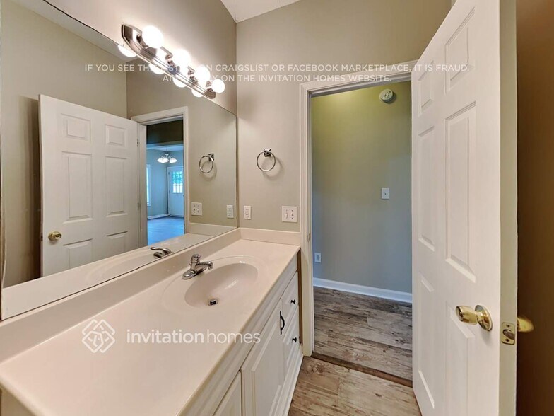 Building Photo - 875 Brand South Trail