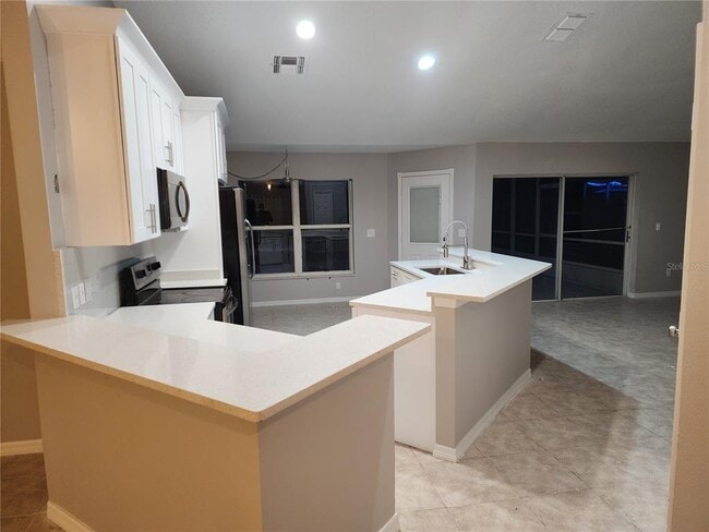 Building Photo - 2883 Picadilly Cir