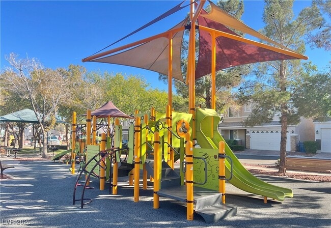 Building Photo - 6164 Bridgeport Hills Ave