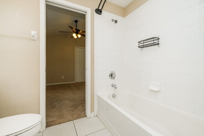 Building Photo - 13532 Fladgate Mark Dr