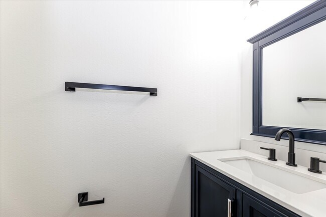 Building Photo - 150 S Star Ridge Cir