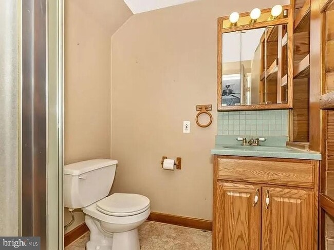 Building Photo - 30 Steeplechase Cir