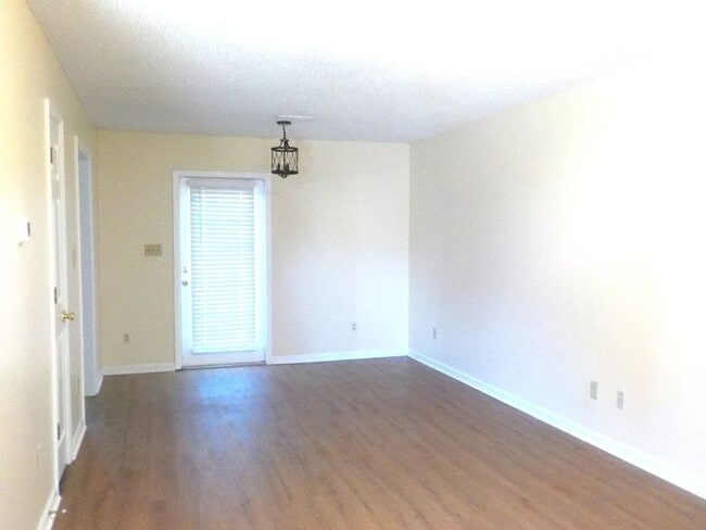 Building Photo - BEAUTIFUL HOUSE COMING AVAILABLE