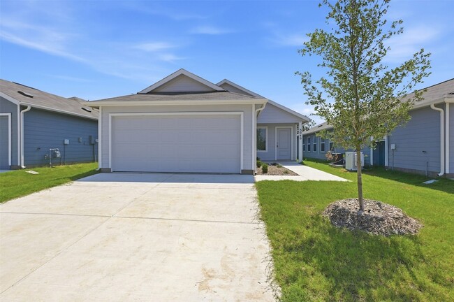 Building Photo - 3040 Campeiro Ave