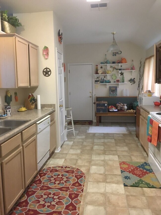 Building Photo - 2805 Berry Way