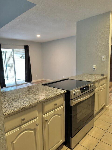 Building Photo - 5202 Santrey Dr