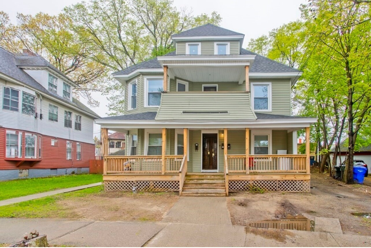 Building Photo - 32 W Alvord St