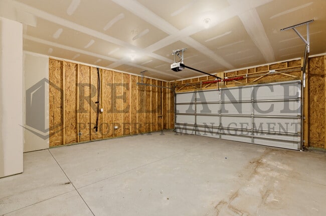 Building Photo - 157 N Gowen St