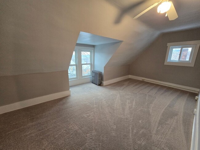 Building Photo - Beautiful Home Available NOW! - Penn Trafford SD