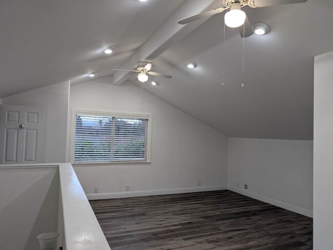 Building Photo - A very nice Studio in a nice neighborhood in South San Jose