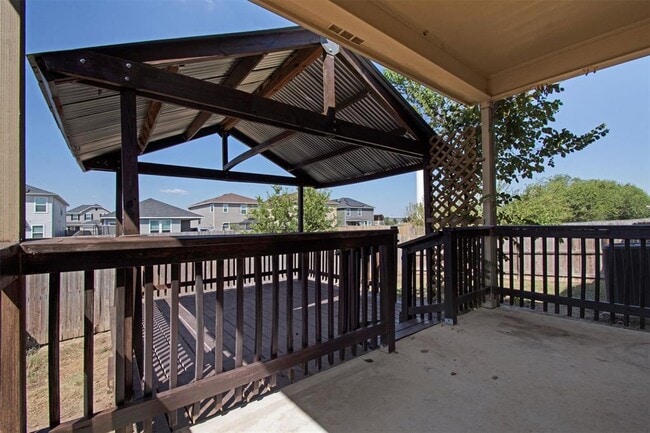 Building Photo - 126 Texas Thistle