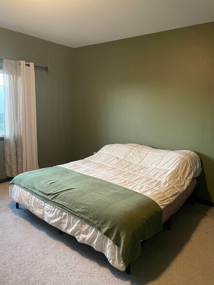 Building Photo - 2186 Rolling Green Trl