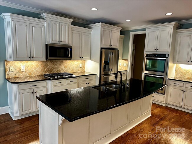 Building Photo - 4642 Gold Finch Drive