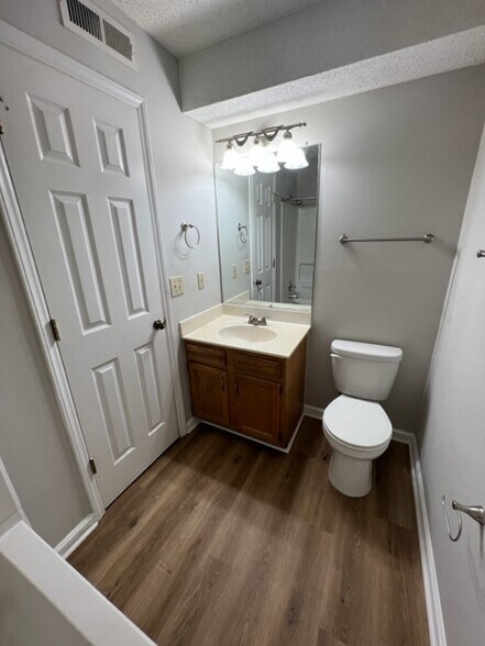 Building Photo - 3614 Morris Farm Dr