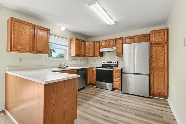 Building Photo - 7225 Capital Dr