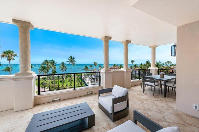 Building Photo - 19242 Fisher Island Dr