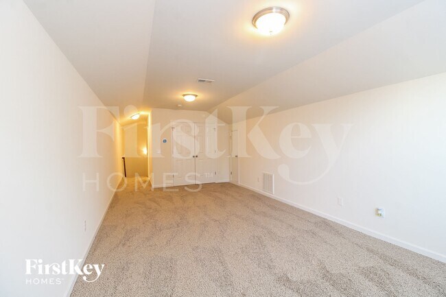 Building Photo - 4086 St Johns St