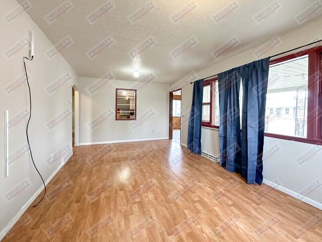 Building Photo - COZY House For Rent In Moorcroft