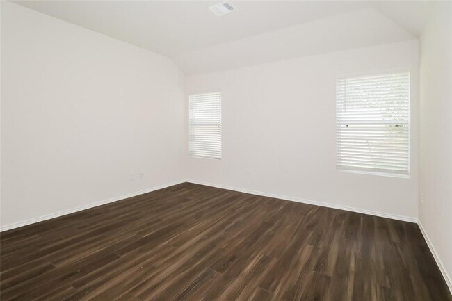 Building Photo - 2205 Onyx Ln