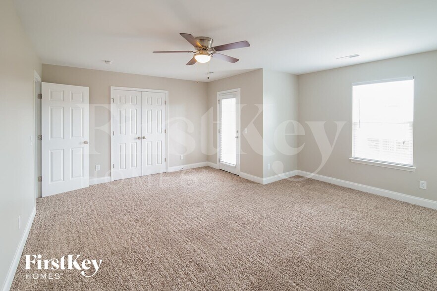 Building Photo - 131 Woodbrook Way
