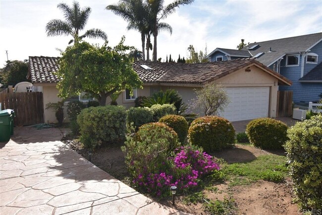 Primary Photo - Large and Spacious Home In Carlsbad Availa...