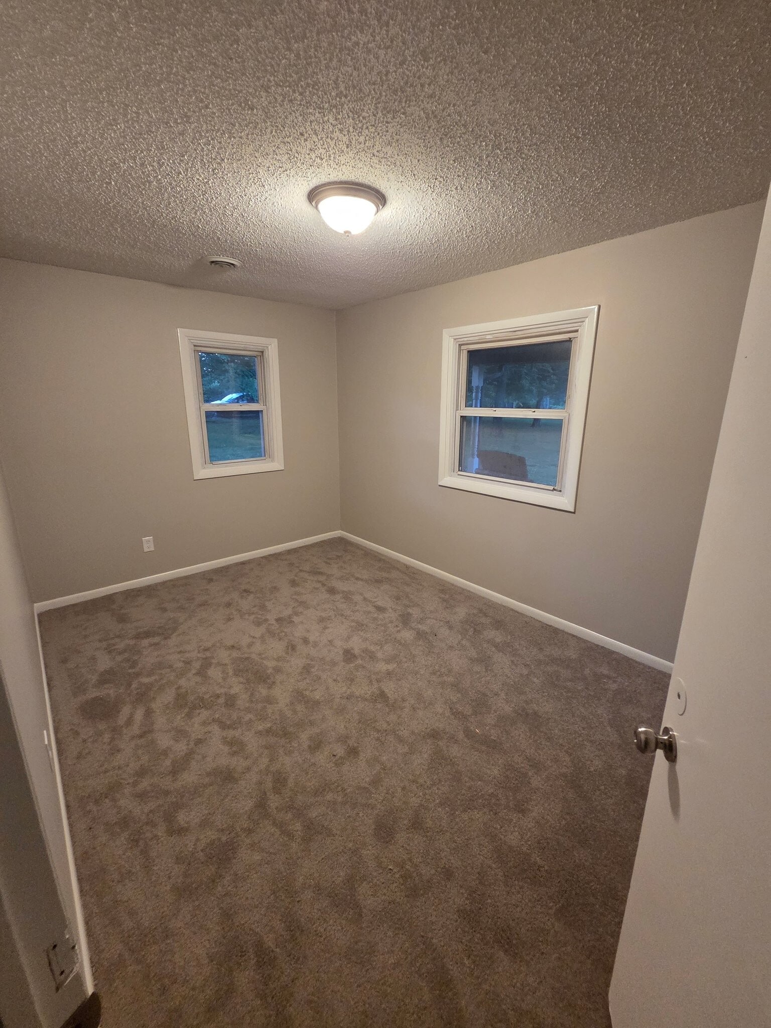 Building Photo - 515 Lillard Rd