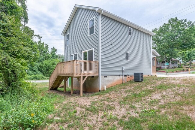 Building Photo - Modern Home in Shiloh!