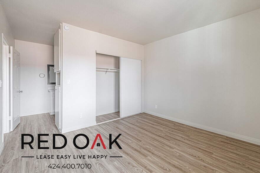 Building Photo - 1930 S Del Mar Ave