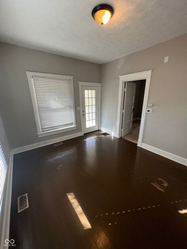 Building Photo - 4113 Cornelius Ave