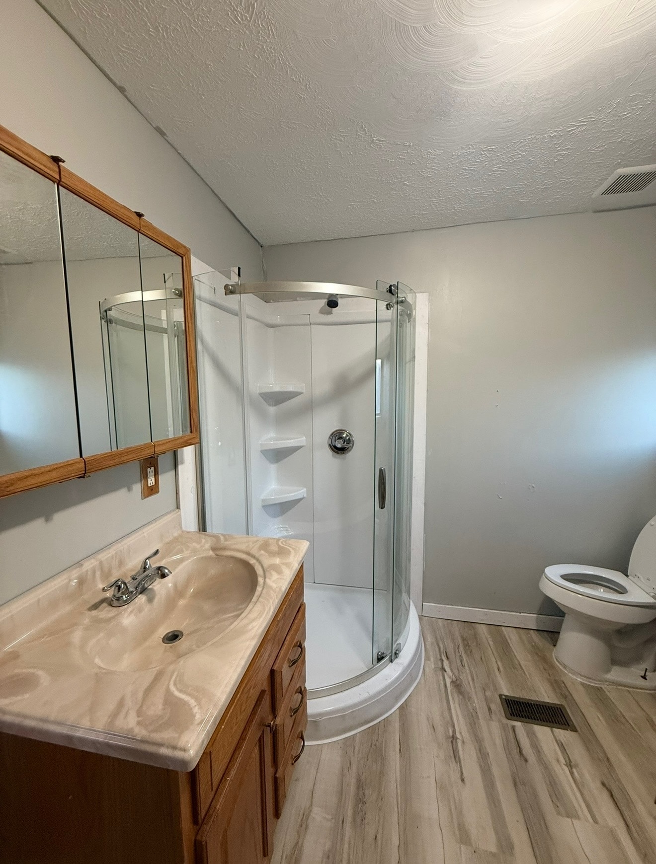 Bathroom - 552 Main St