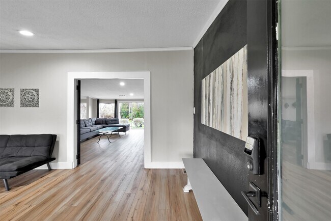 Building Photo - 22603 Tuwa Rd